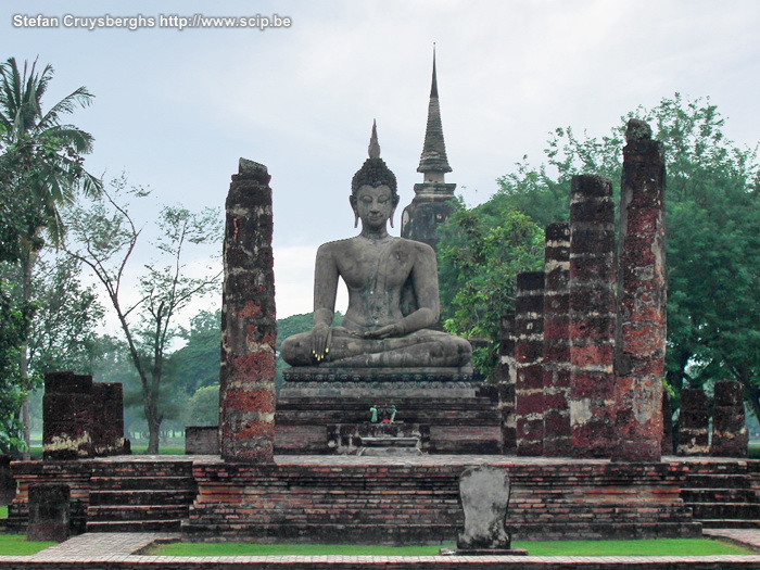 Sukhothai - Wat Mahathat Tempel van Wat Mahathat gelegen binnen de stadsmuren van Sukhothai. Stefan Cruysberghs